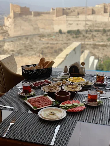 مطعم وكوفي شوب بانوراما قلعة الكرك